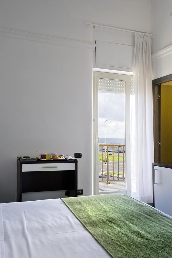 Hotel Bellavista Λίντο ντι Όστια Εξωτερικό φωτογραφία