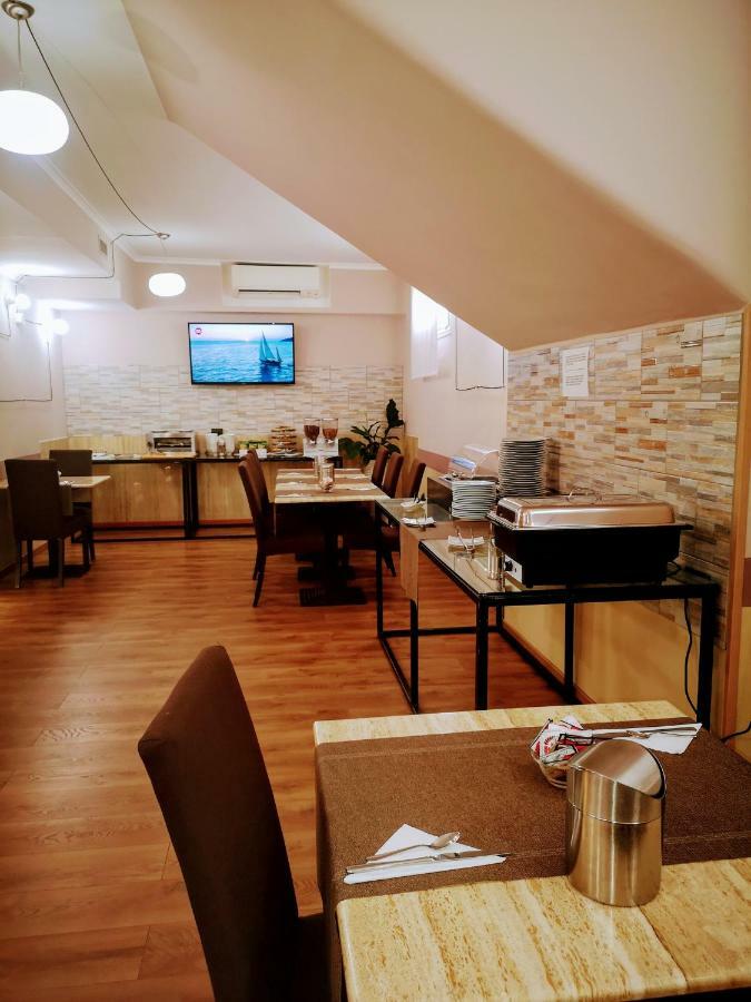 Hotel Bellavista Λίντο ντι Όστια Εξωτερικό φωτογραφία